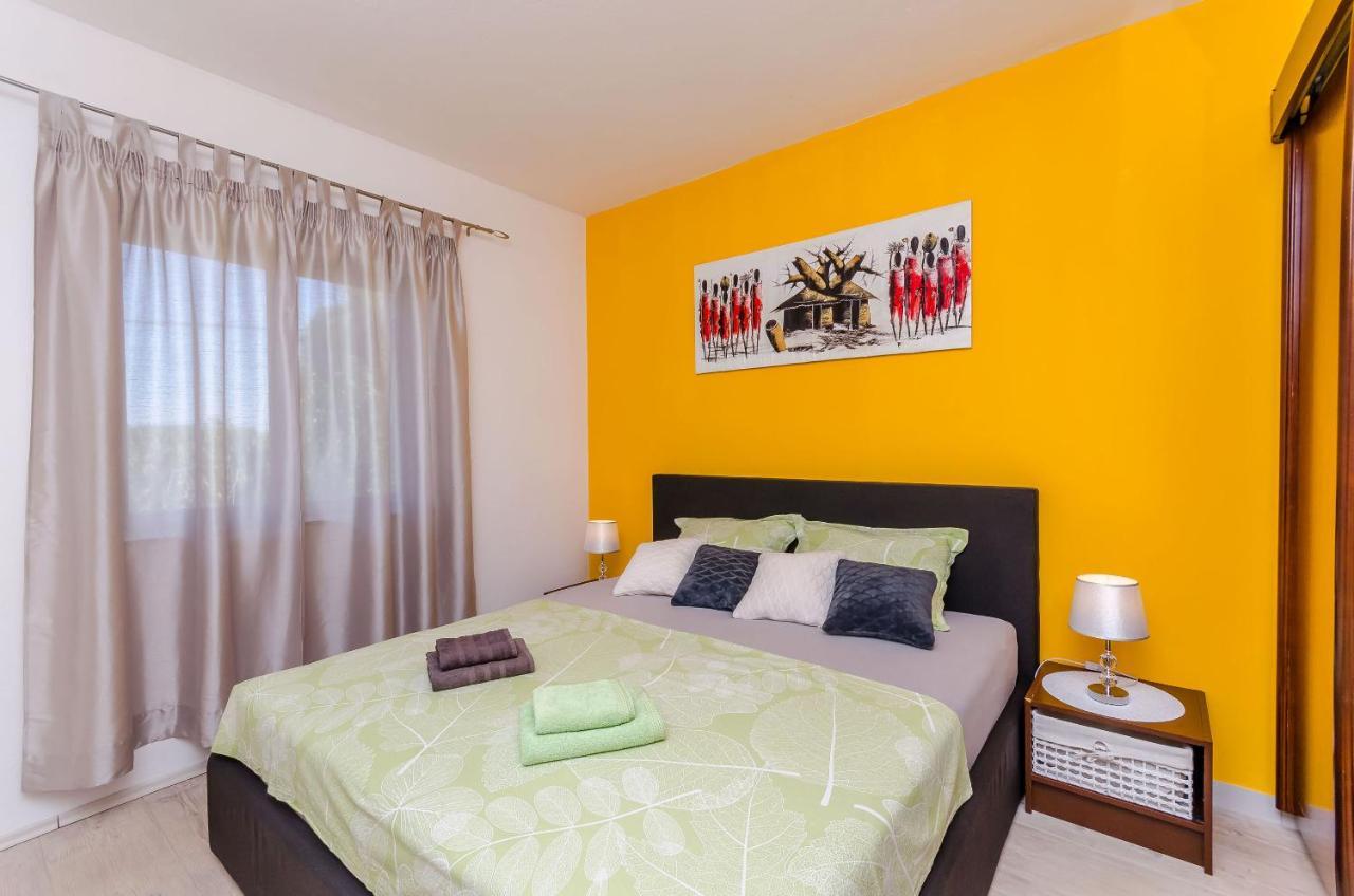 Apartment Piveta トロギール エクステリア 写真
