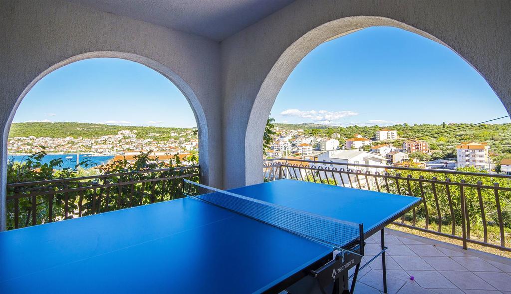 Apartment Piveta トロギール エクステリア 写真